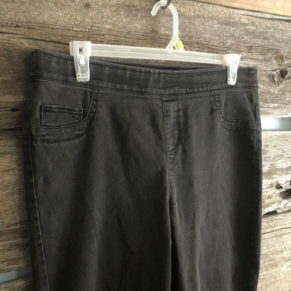 D/C Jeans plus size X pull on grey jeggings - Picture 2 of 5